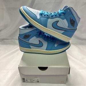 Nike Air Jordan 1 Mid Womens Ice Blue New in Box Size 8W Youth Size 6.5